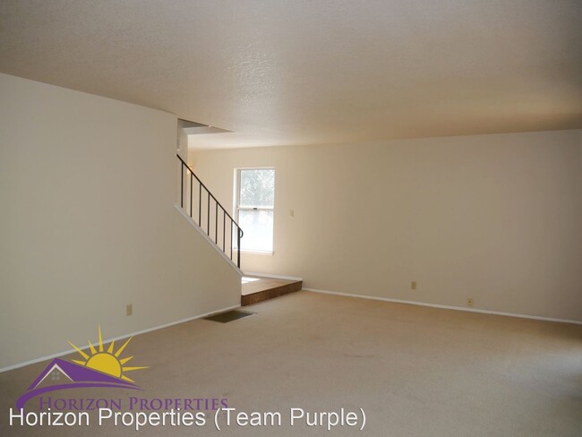 Building Photo - 3 br, 2.5 bath House - 6601 Crosswoods Circle