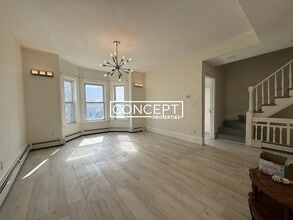 Building Photo - 4 Woodbine St