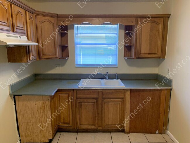 Building Photo - 4528 12th Avenue Wyl