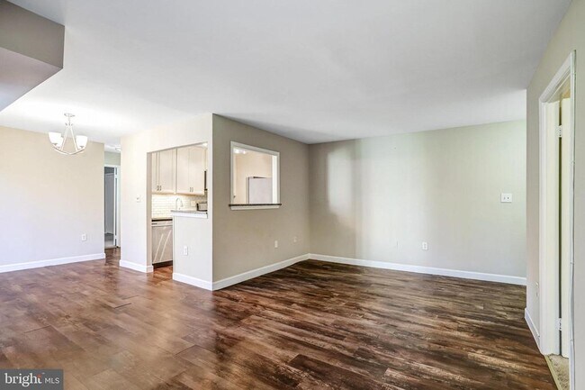 Foto del edificio - 12215 Braxfield Ct