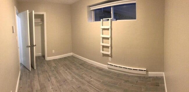 Photo - 656 Hyde Park Ave House