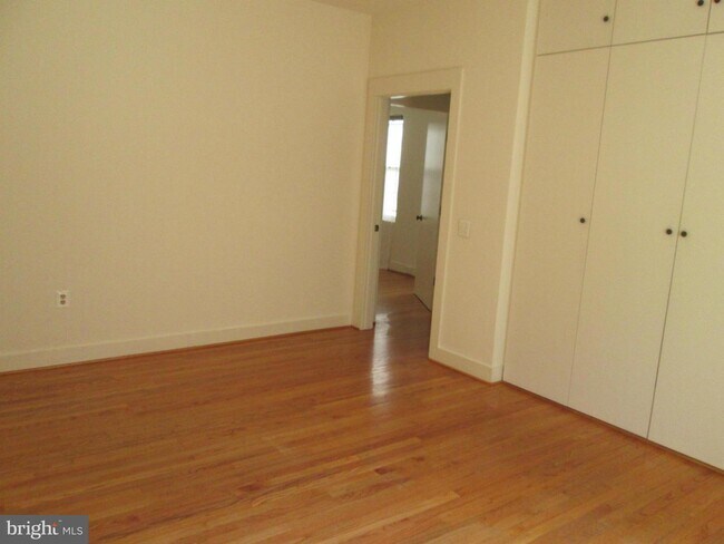 Foto del edificio - 1751 New Hampshire Ave NW