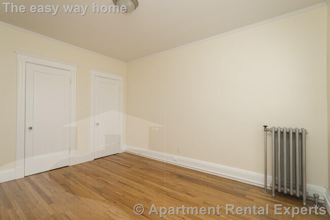 Building Photo - 123 Highland Ave