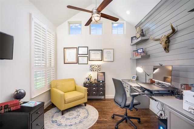 Foto del edificio - 6313 Cobbie Creek Dr
