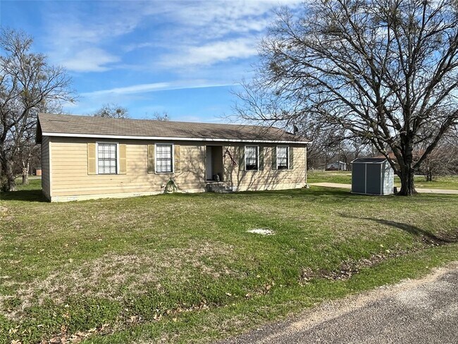 Foto del edificio - 1502 Daffan Ave