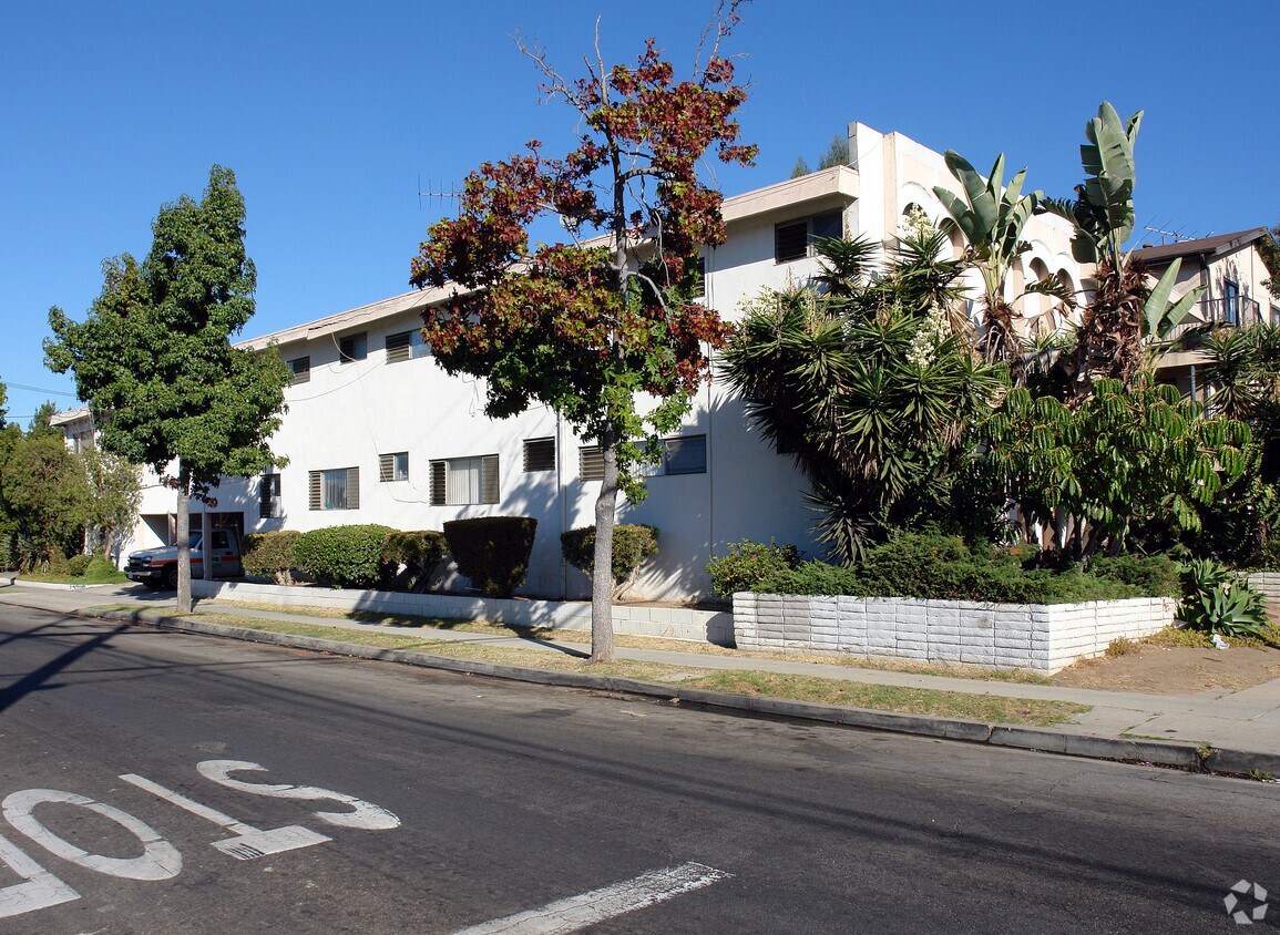 Building Photo - 901 N Inglewood Ave