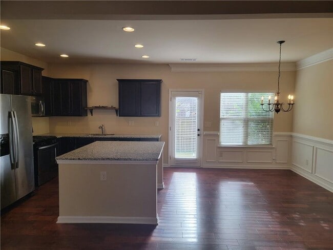 Building Photo - 2707 Morgan Glen Rd NE