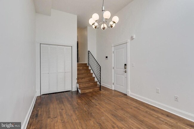 Building Photo - 1758 Park Ave