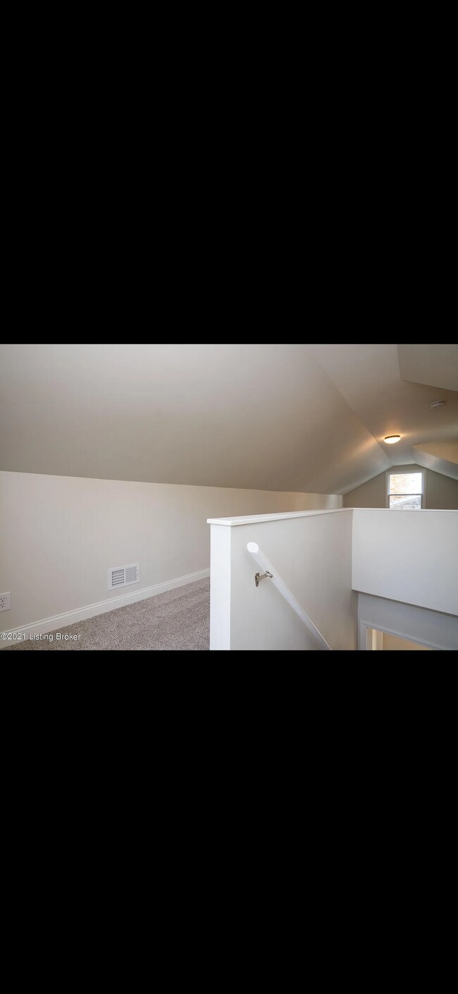 Foto del edificio - 5914 Ashby Ln