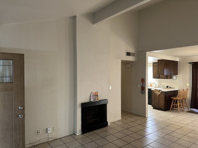 Building Photo - 2930 Whittier Ct