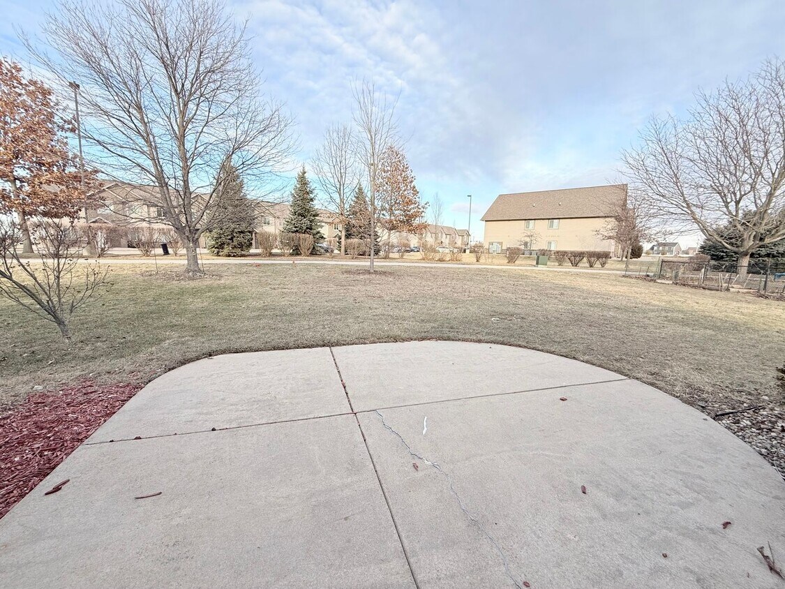 Foto del edificio - Incredible 3 bed, 3.5 bath with EV Charging Port!