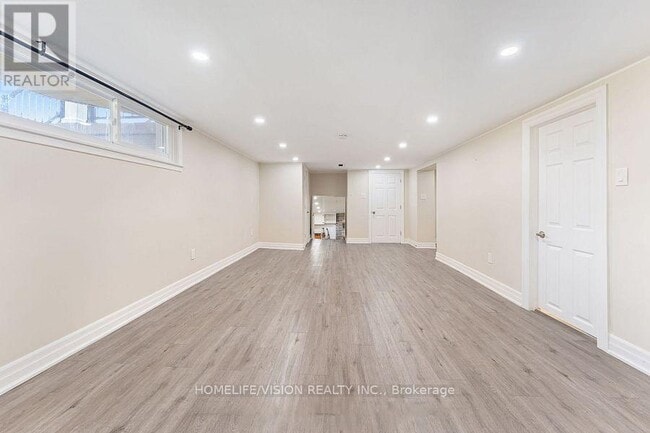 Photo du bâtiment - 162 Queen St