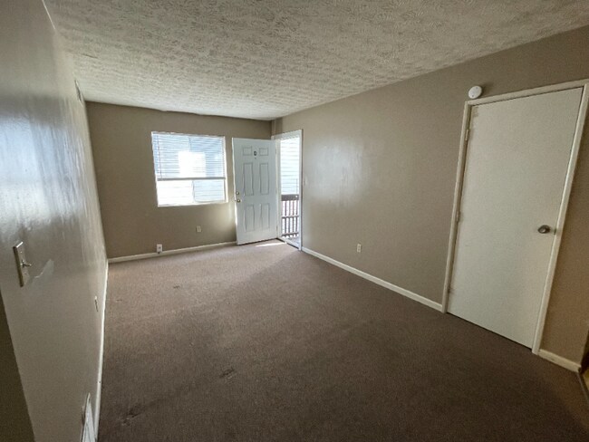 Foto del edificio - 1392 Summit St
