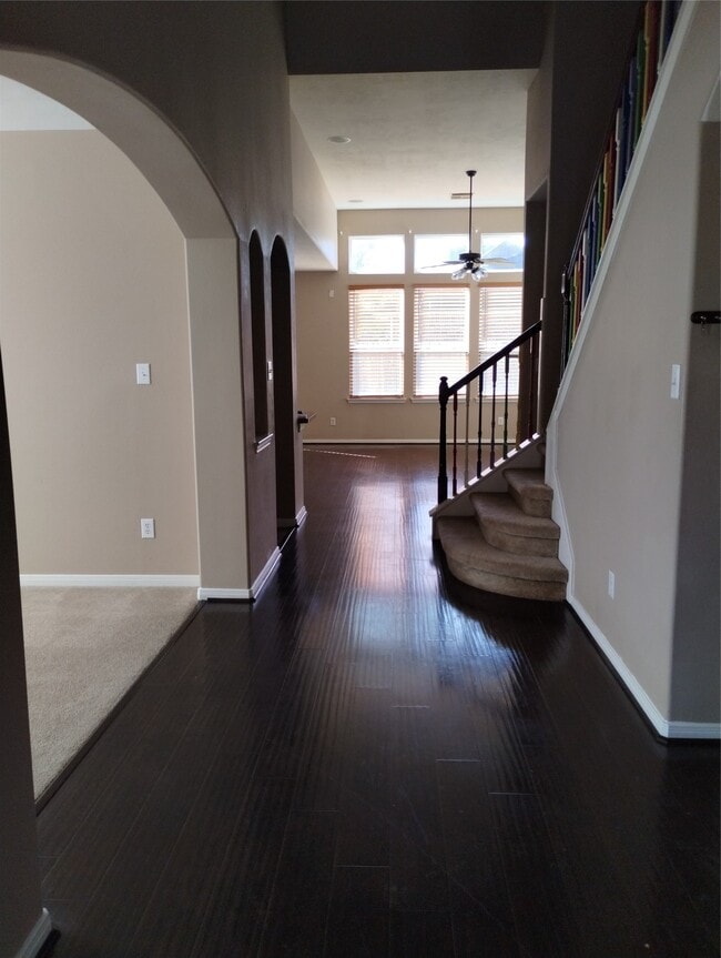 Foto del edificio - 16931 Creek Mountain Dr