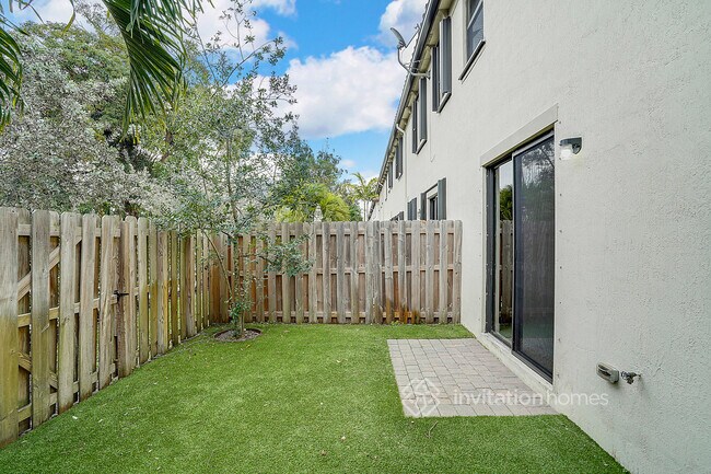 Foto del edificio - 6543 N Anise Ct