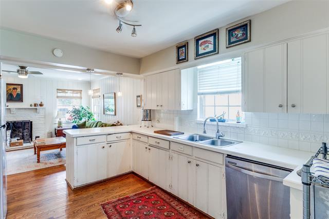 Foto del edificio - 7134 Westbrook Ln