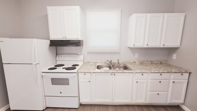 Foto del edificio - 2102 Adams Ave