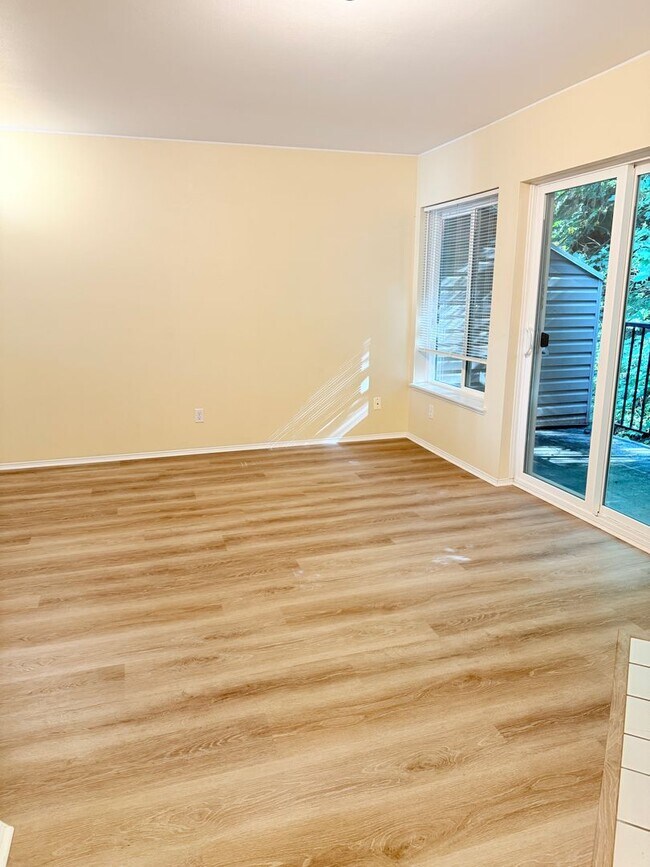 Foto del edificio - Top-Floor Living in Issaquah!