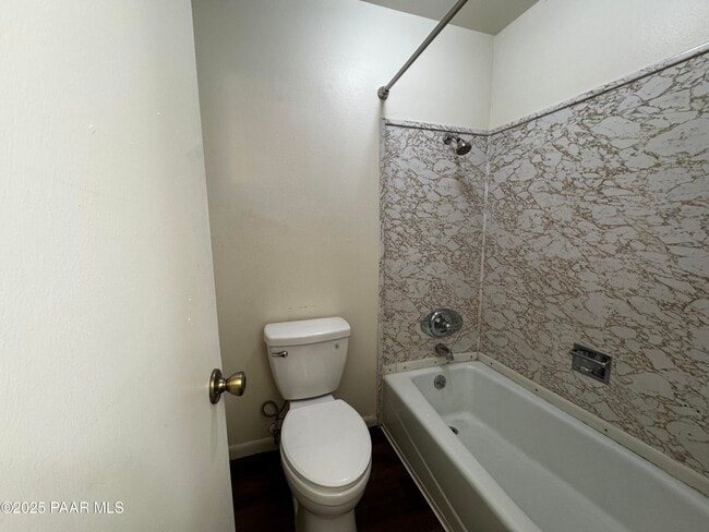 Building Photo - 4251 N Viewpoint Dr