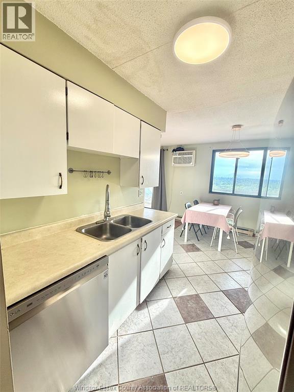 Building Photo - 150 PARK 2016 Park
