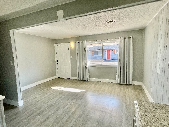 Foto del edificio - 4004 Knight Rd SW