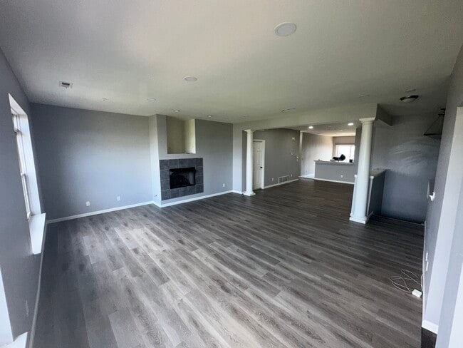 Foto del edificio - 1384 Devon Ln