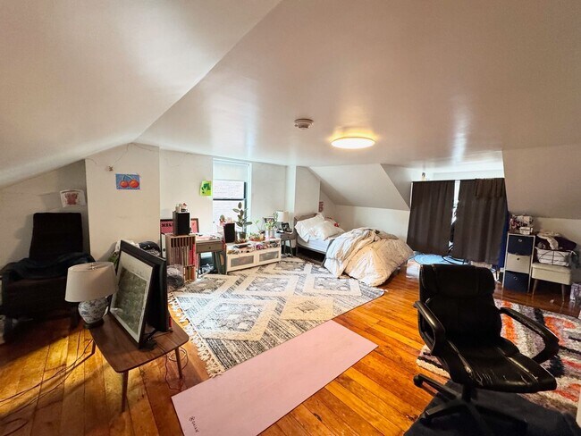 Building Photo - 1408 Lager St