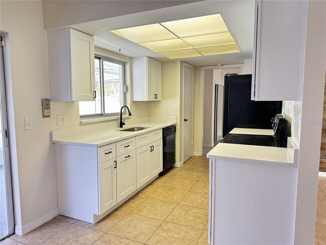 Foto del edificio - 142 Bayberry Ct