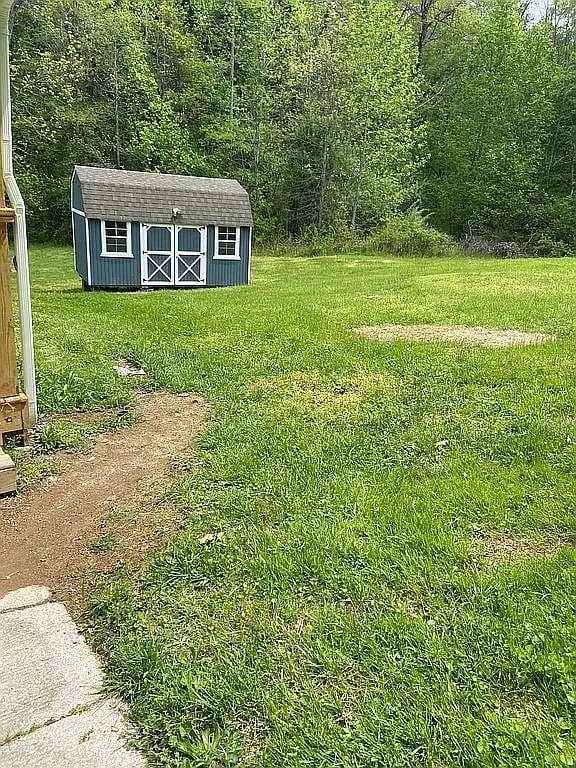 Building Photo - 111 Bennett Ln