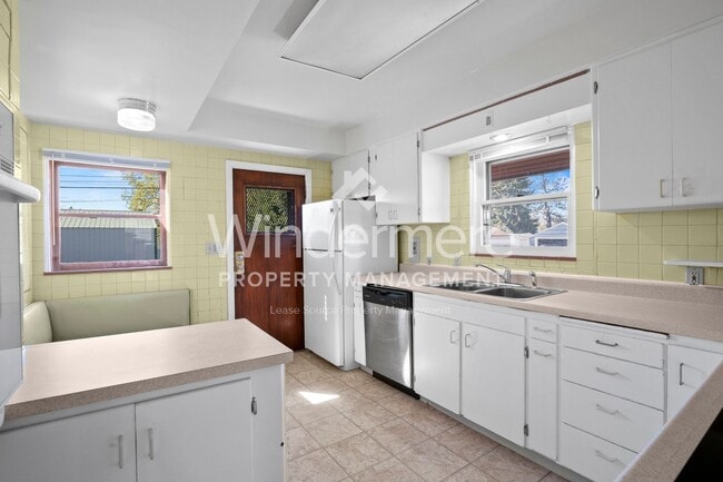 Building Photo - Coming Soon 05/01/2026 !!!! Charming home near Audubon Park