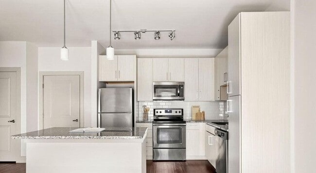 Building Photo - CityPark View