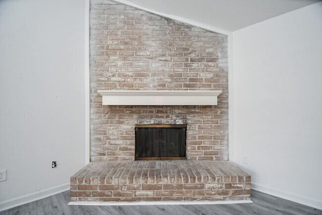 Foto del edificio - 6411 Teal Run Dr