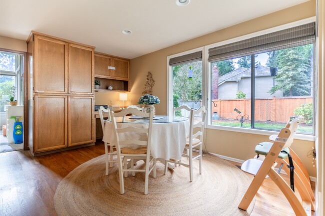 Photo - 2009 216th Pl NE House