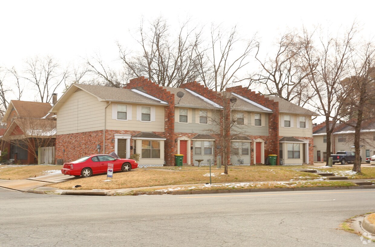Broadway Condominiums Apartments in North Little Rock, AR