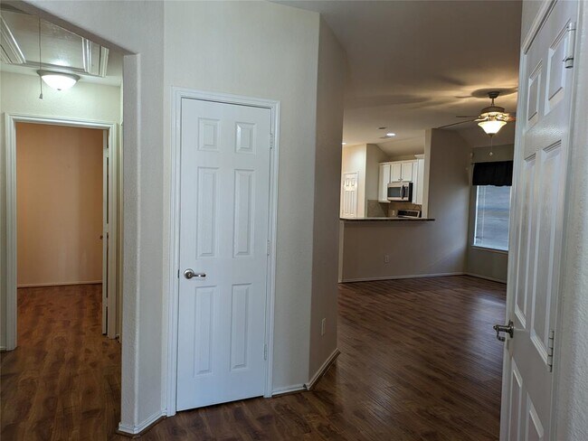 Foto del edificio - 12414 Teton Peak Way