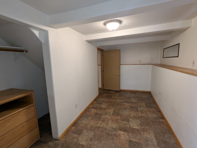 Building Photo - 220 Baranof Ave