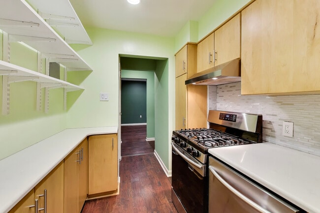 Photo - 7420 Lakeview Dr House