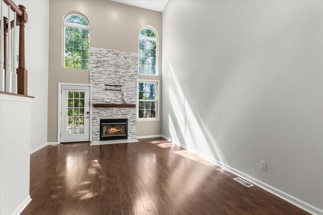 Foto del edificio - 41784 Glade Rd