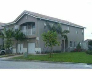 Primary Photo - 3026 Laurel Ridge Cir