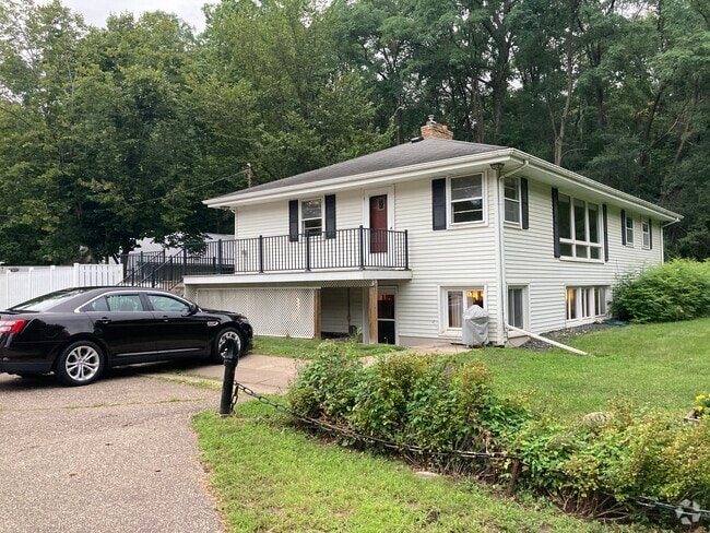 Building Photo - 3080 Perrot Ave S