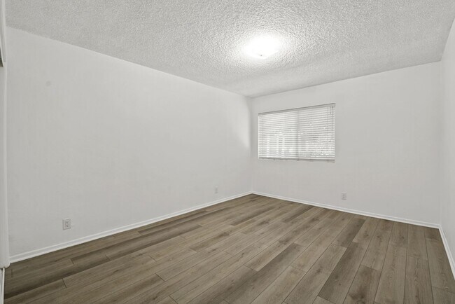 Foto del edificio - 1372 S Gibbs St