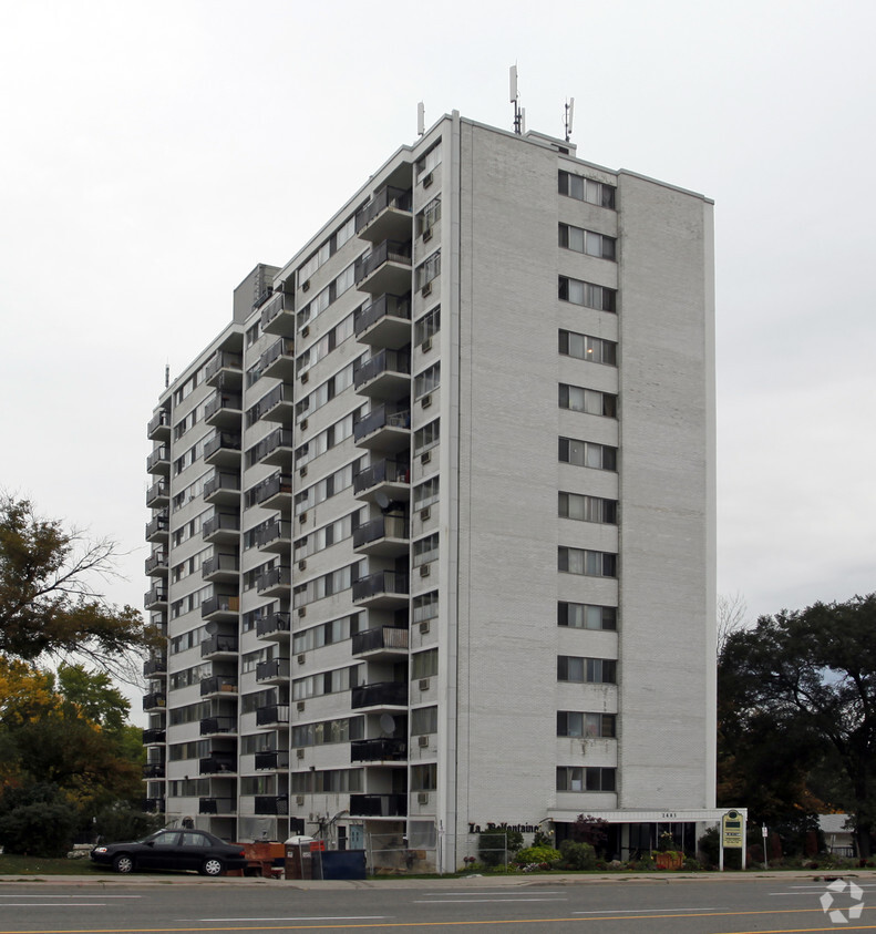 Primary Photo - La Belfontaine