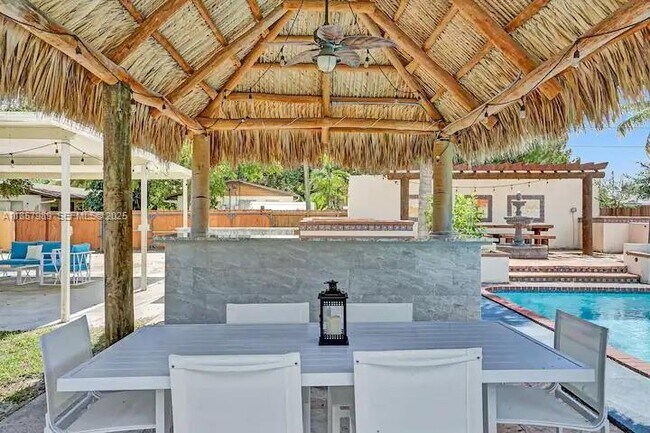 Foto del edificio - 247 SW 5th St