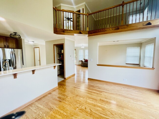 Building Photo - 517 Willow Way