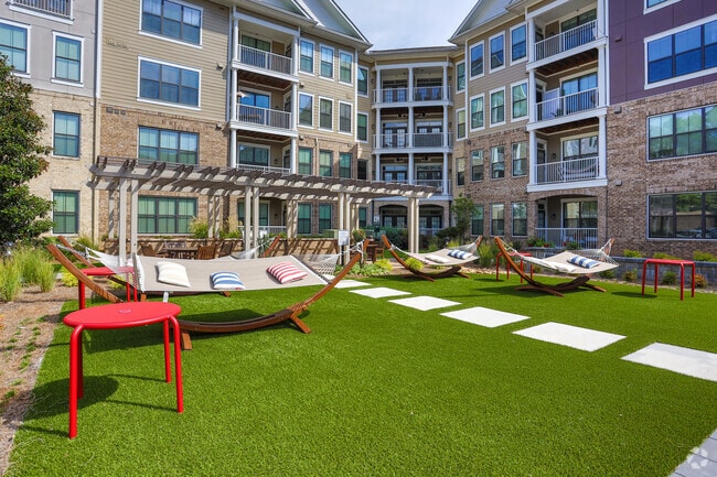 Building Photo - The Eliza on Collier