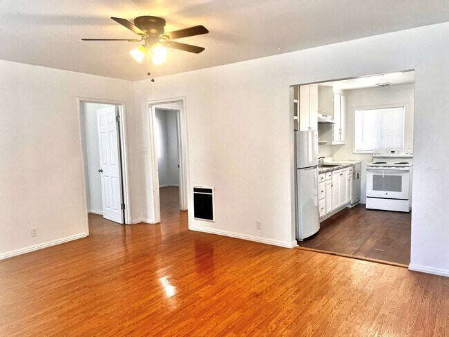 Foto del edificio - 4160 Oro Ln