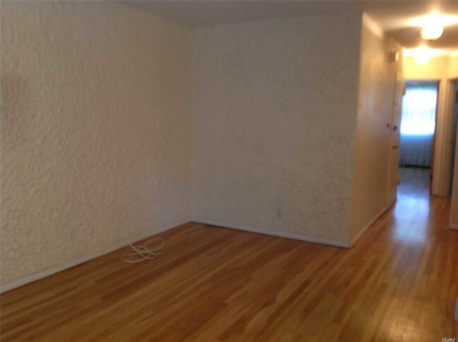 Building Photo - 81-16 25th Ave