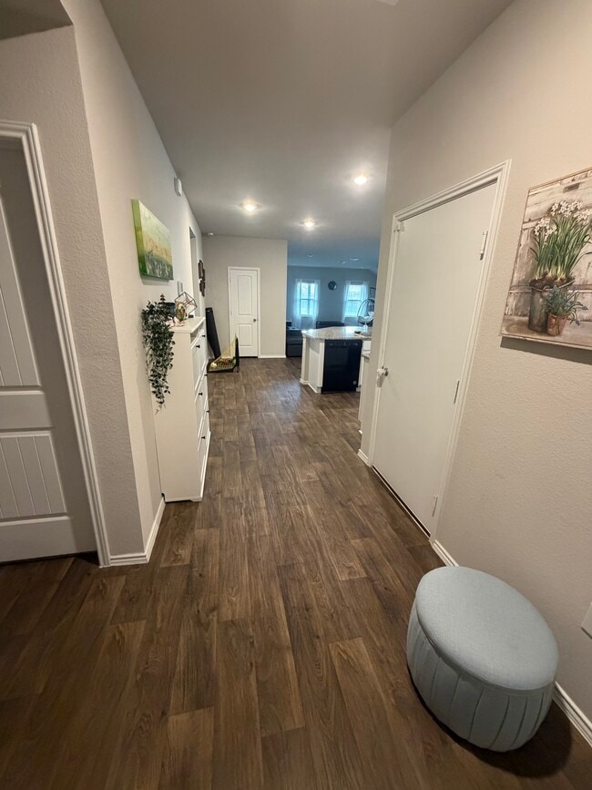 Foto del edificio - 5708 Berriweather Dr