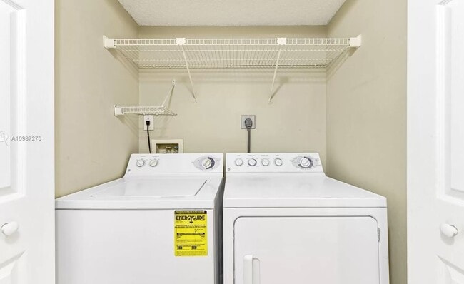 Laundry - 7670 Westwood Dr