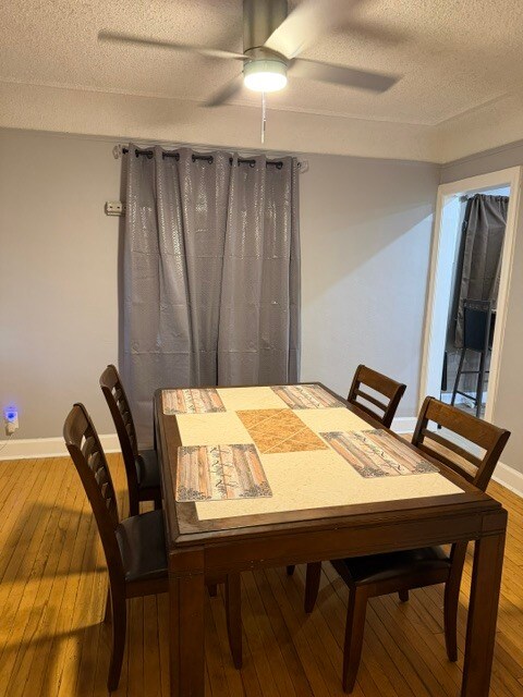 Foto del edificio - 5966 Eastlawn St